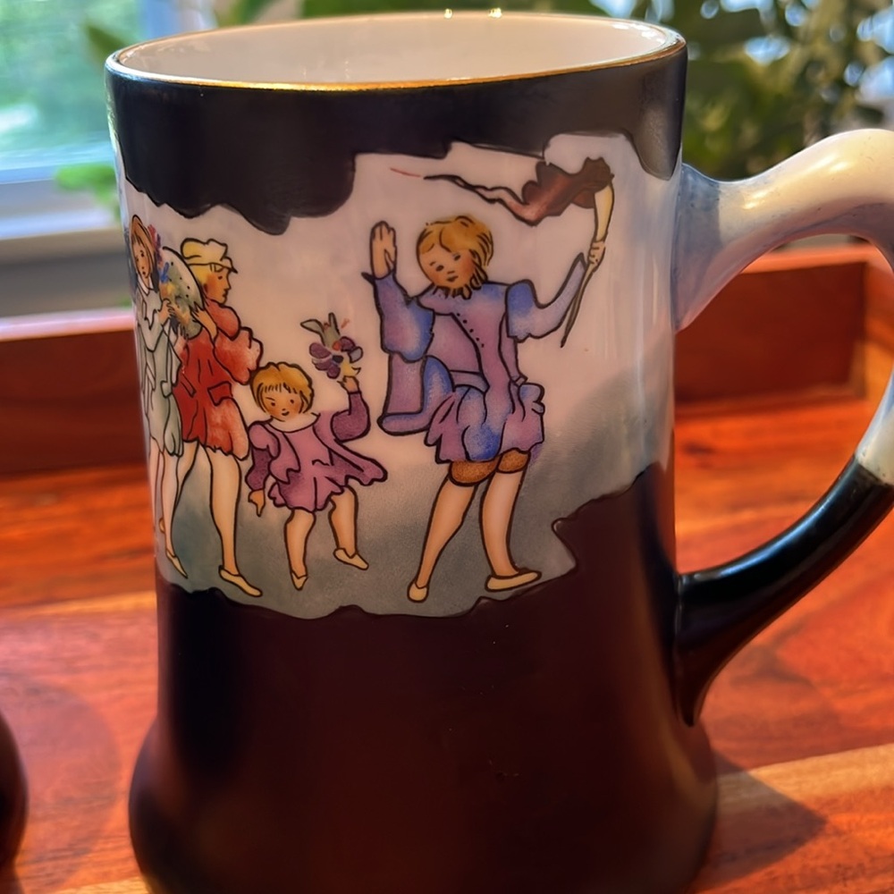 2 IDA LINDSEY MUGS WITH “FOLLOW ME”IMAGE FROM 1917 - Picture 6 of 14